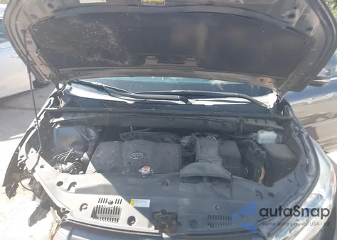 2019 Toyota Highlander Limited from USA, damaged, VIN 5TDDZRFH4KS735959